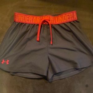 Pink and Greg Under Armour shorts barely worn size girls 10/12